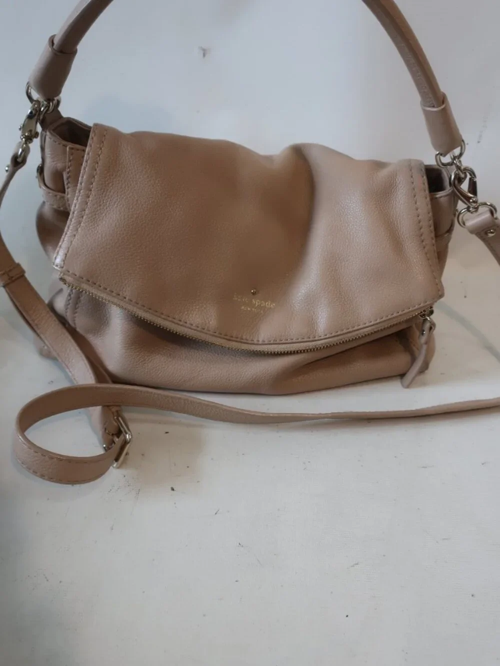 Women Kate Spade Beige Leather Crossbody Bag